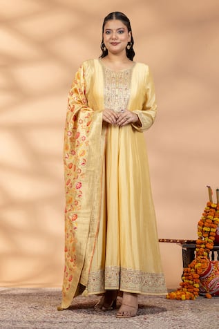 Mamicha Amber Shine Embroidered Anarkali With Dupatta 