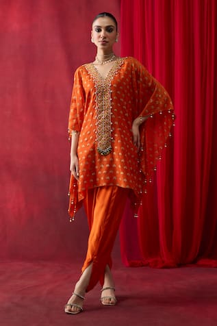 Shikha Mehta Vama Pronted Kurta & Pant Set 