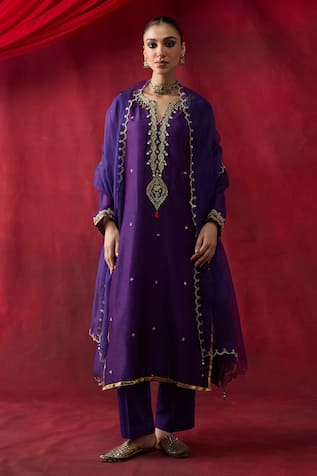 Shikha Mehta Swara Embroidered Kurta Set 