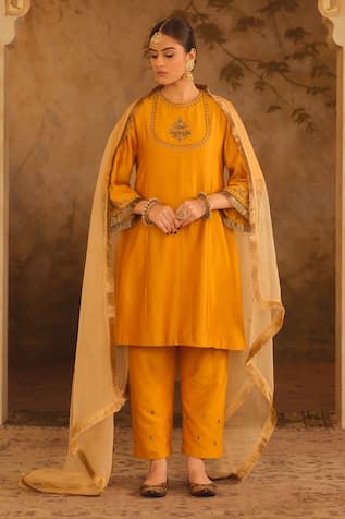 AFRIYA Zardozi & Dori Embroidered Kurta Set 