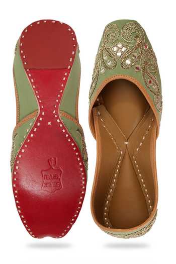 NR By Nidhi Rathi Embroidered & Mirror Work Jutti 