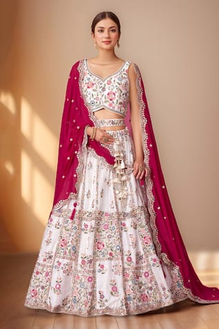 Samyukta Singhania Floral Thread Embroidered Lehenga Set 