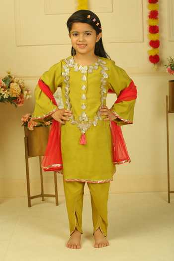 Pankhuri By Priyanka Leaf Embroidered Kurta Tulip Pant Set 