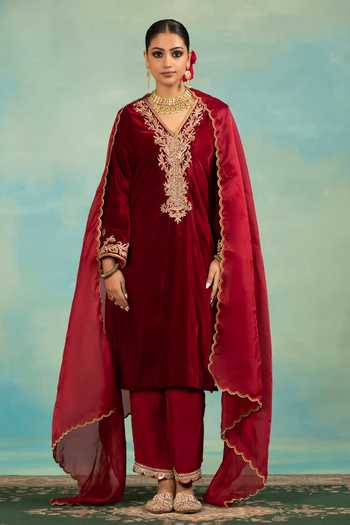 Swati Wadhwani Couture Velvet Dabka Embroidered Kurta Set 