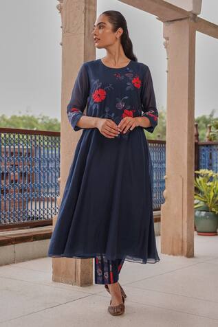 Vaayu Indigo Applique Bloom Kurta & Pant Set 