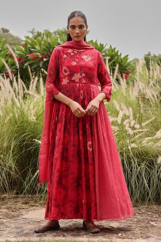 Vaayu Rosewood Bloom Anarkali With Dupatta 