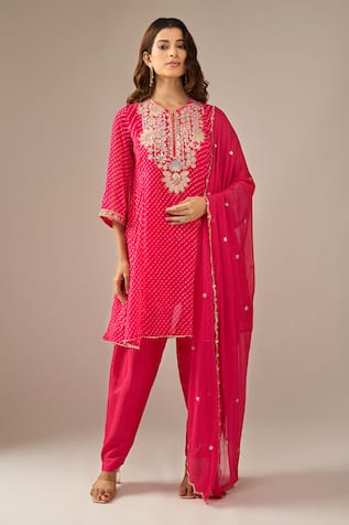 Samyukta Singhania Mothra Embroidered Kurta Set 