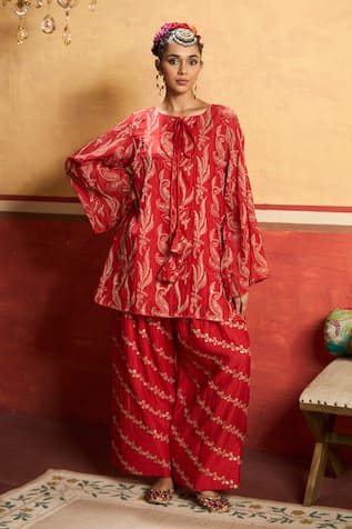 Tasuvure Indes Paisley Embroidered Kurta With Farshi Salwar 
