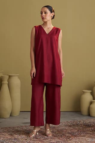 Vaaya Handwoven Silk Cotton Sleeveless Tunic & Pant Set 