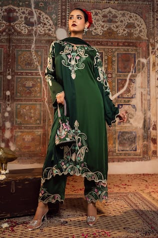 Angad Creations Hina Thread Embroidered Kurta Set 