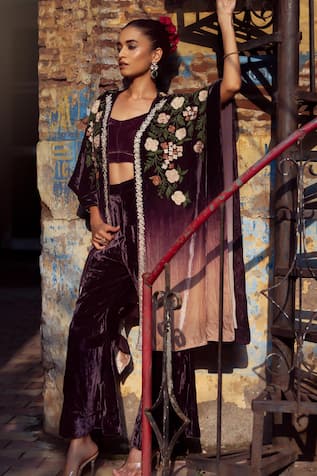 Angad Creations Shahana Velvet Thread Embroidered Kaftan Set 