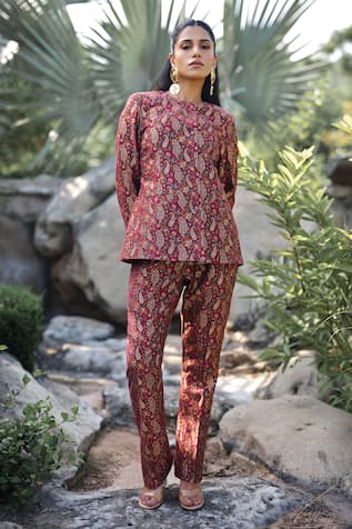 Safaa La Fleur Eclore Paisley Woven Jacket & Pant Set 
