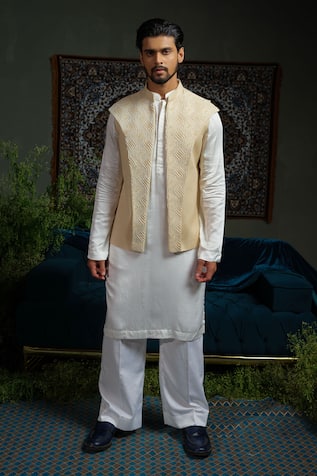 Runit Gupta Broad Embroidered Bundi & Kurta Set 