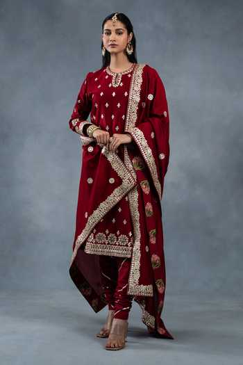 RICHA AHLUWALIA Gota Patti & Zardozi Embroidered Buti Kurta Set 