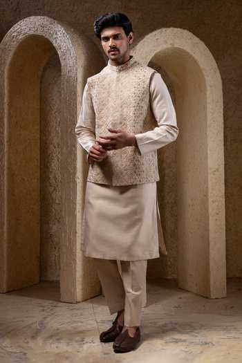 Darshika Menswear Beige Hand Embroidered Bundi & Kurta Set 