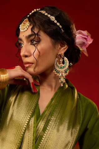 MAISARA JEWELRY Onyx Embellished Chandbalis 