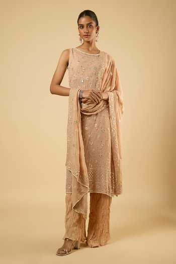 Dori & CO. Embroidered Kurta Set 