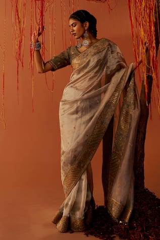 Sue Mue Taraab Tribal Embroidered Saree With Blouse 