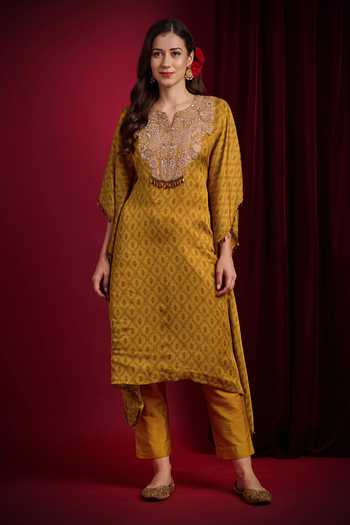 Aayushi Maniar Ira Printed Kaftan & Pant Set 