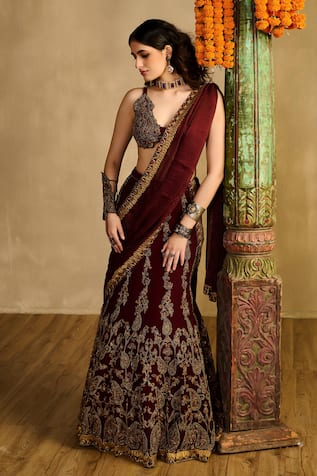 Reeti Arneja Miraaz Paisley Embroidered Lehenga Set 