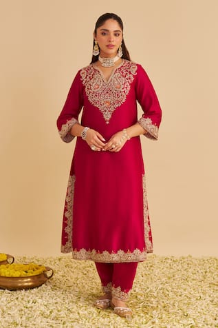 Sheetal Batra Areefa Embroidered Kurta & Salwar Set 