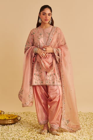 Sheetal Batra Alira Embroidered Kurta Salwar Set 