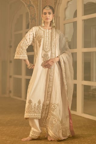 Sheetal Batra Zoya Embroidered Kurta Salwar Set 