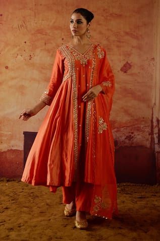 Vinita Bhansali Rasika Embroidered Anarkali Set 