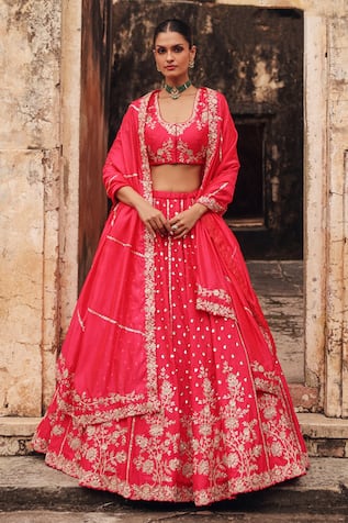 Vinita Bhansali Adhira Hand Embroidered Lehenga Set 