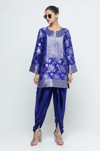 SOBARIKO Gul Floral Brocade Kurta With Dhoti Pant 