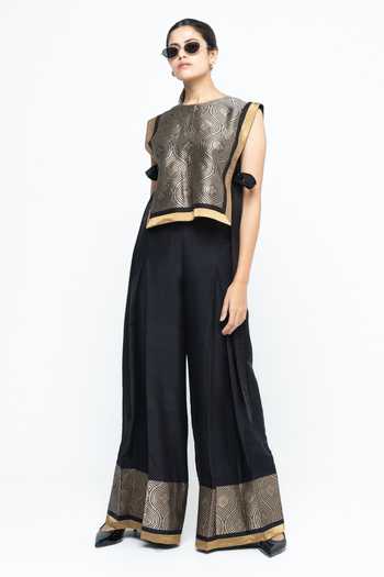 SOBARIKO Miri Brocade Bib With Pant Set 