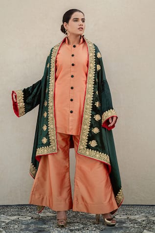 Wazir C Kashmiri Golden Tilla Kurta Pant Set 