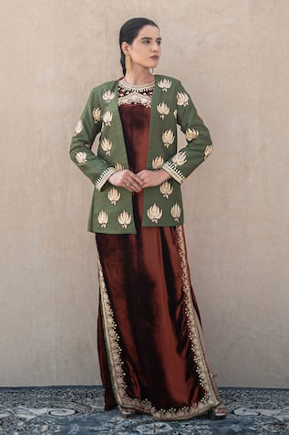 Wazir C Kashmiri Tilla Embroidered Maxi Dress With Jacket 