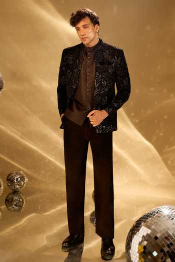 Arihant Rai Sinha Embroidered Bandhgala Set 