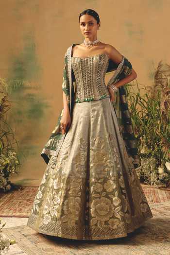 Basanti Kapde aur Koffee The Sage Bloom Lehenga Set 