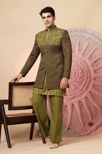 Soniya G Kashmiri Work Bandhgala & Kurta Set 