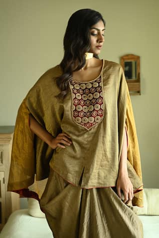 Shorshe Clothing Begum Brocade Embroidered Cape 
