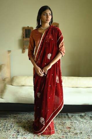 Shorshe Clothing Zubeida Hand Embroidered Saree 