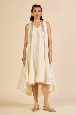 Gulabo By Abu Sandeep Chanderi Embroidered Jacket With Sequins 