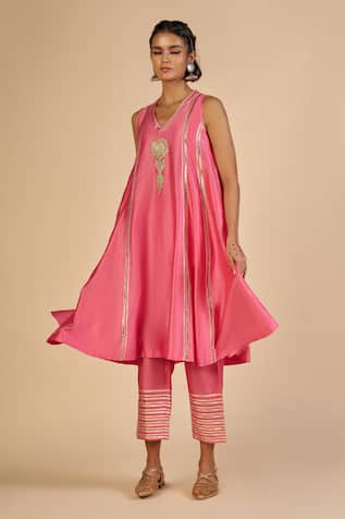 Gulabo By Abu Sandeep Chanderi Embroidered Tunic 