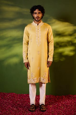 Shreyansh Designs Vinayak Elephant & Floral Embroidered Kurta Set 