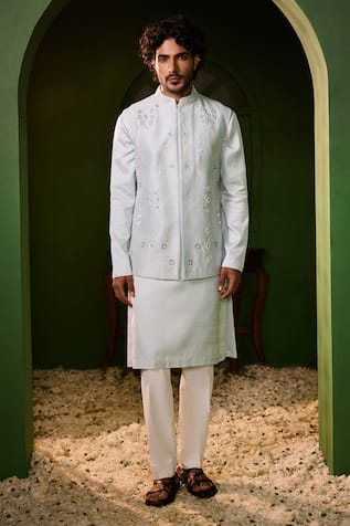 Shreyansh Designs Chandrakamal Embroidered Bundi & Kurta Set 