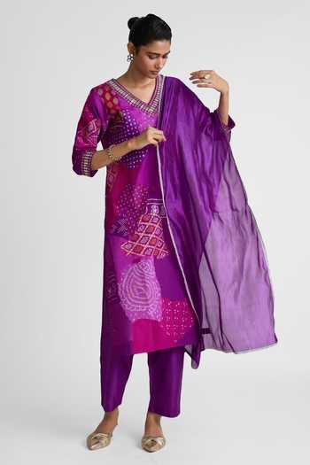 Naina Jain Bandhani Patchwork Embroidered Kurta Set 