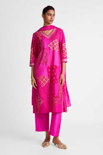 Naina Jain Gota Embroidered Kurta Set 