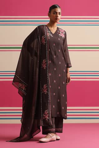 Beige Floral Embroidered Mul Chanderi Kurta Set 