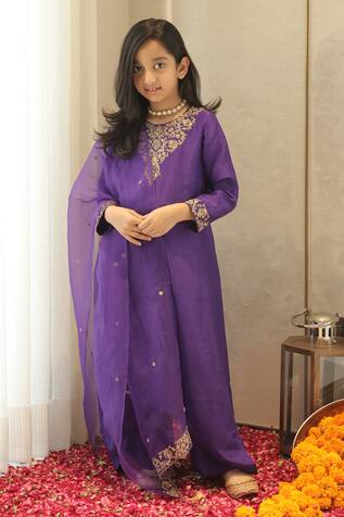 House Of Karmah Amrit Amber Embroidered Kurta Set 