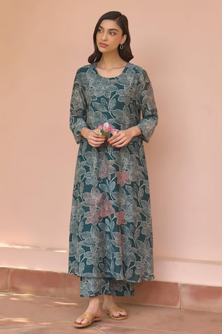 Vaayu Jade Bloom Kurta & Pant Co-ord Set