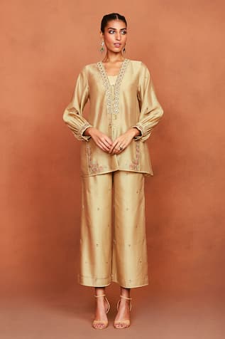 Sue Mue Aal Tribal Embroidered Top & Pant Set 