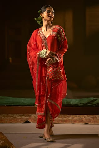 Prahnaaya Ramani Jacket Tunic With Pleated Skirt 