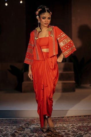 Prahnaaya Ramani Embroidered Cropped Jacket Set 